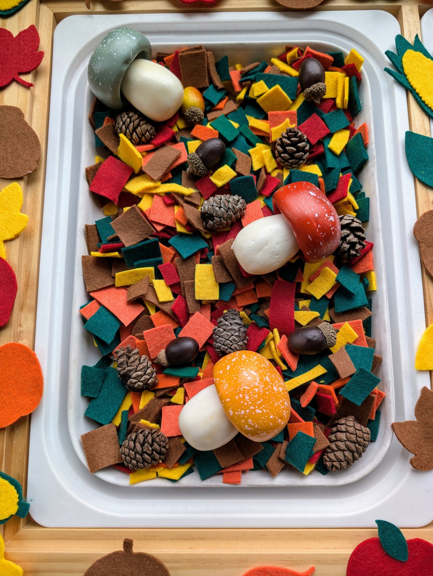 Felt sensory table filler-Fall