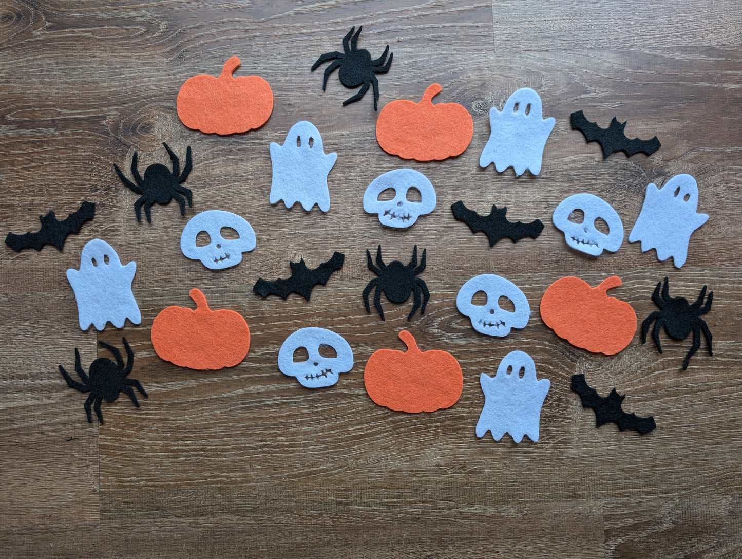 Halloween felt elements